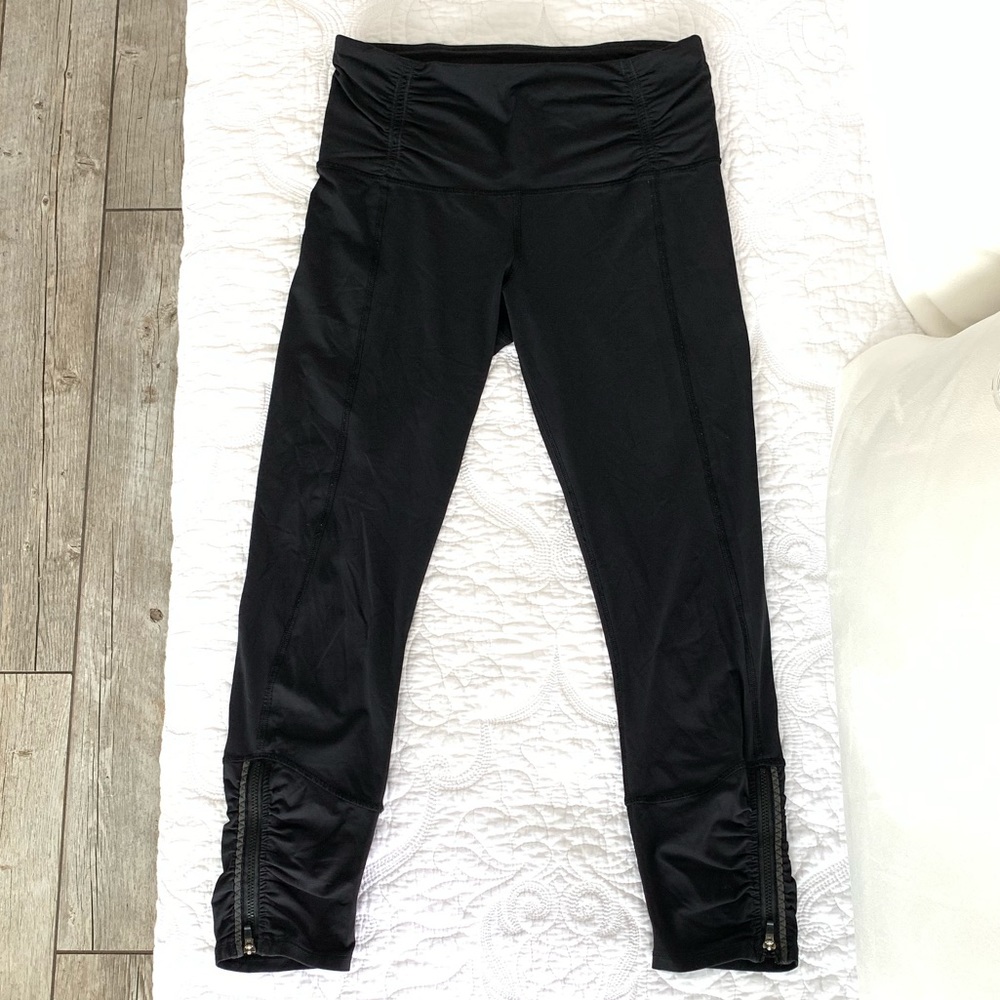 Lululemon Cropped Leggings Zipper Detail